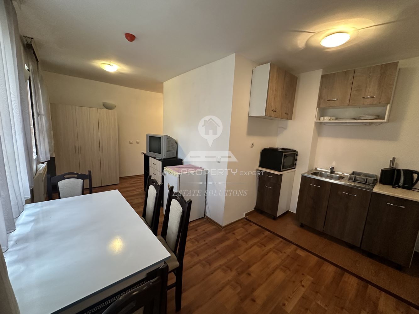 ОБЗАВЕДЕН, ДВУСТАЕН АПАРТАМЕНТ В АПАРТХОТЕЛ ''GONDOLA'' ГРАД БАНСКО - 0