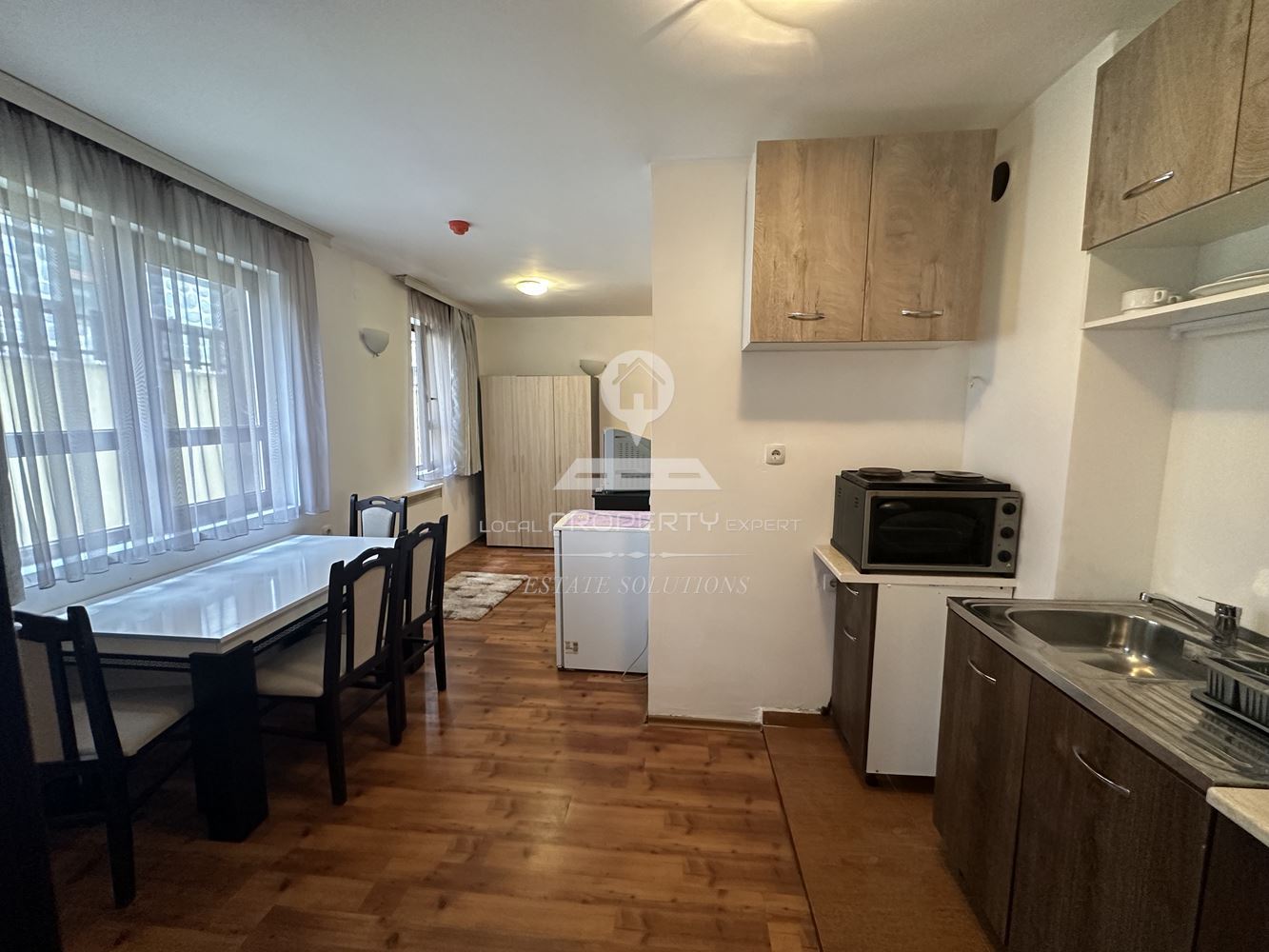 ОБЗАВЕДЕН, ДВУСТАЕН АПАРТАМЕНТ В АПАРТХОТЕЛ ''GONDOLA'' ГРАД БАНСКО - 0