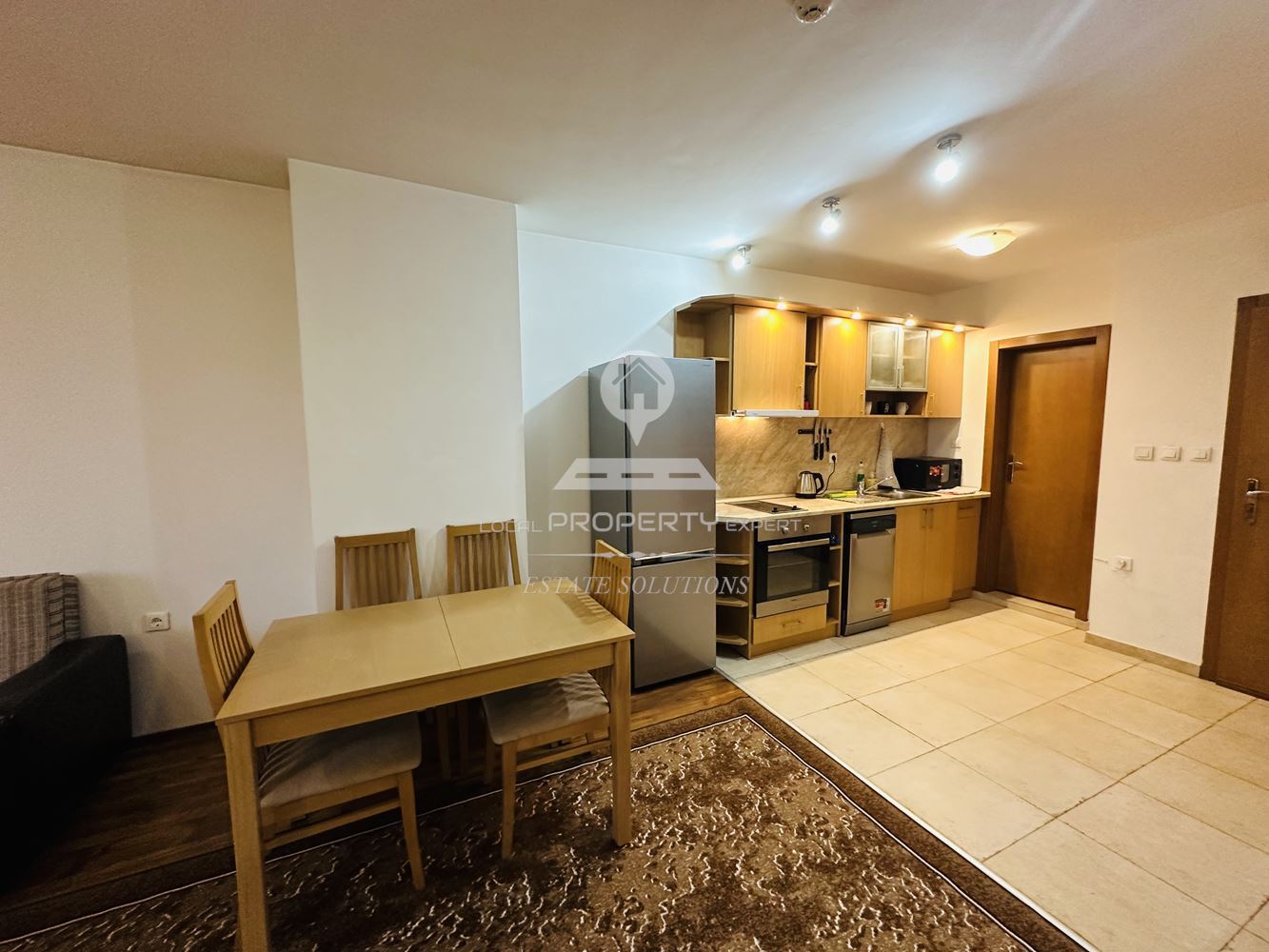 НАПЪЛНО ОБЗАВЕДЕН, ТРИСТАЕН АПАРТАМЕНТ ПОД НАЕМ В СГРАДА "ЕЛЕГАНТ ЛОДЖ" ГР. БАНСКО. - 0