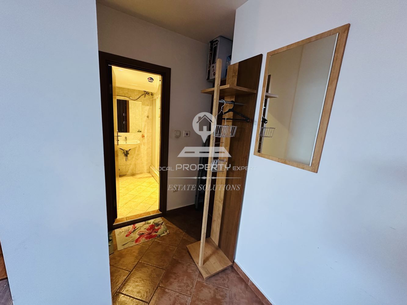 ОБЗАВЕДЕН, ДВУСТАЕН АПАРТАМЕНТ ПОД НАЕМ В ЖИЛИЩНА СГРАДА "ПРЕСПА", М. ''ГРАМАДЕТО'', ГР БАНСКО - 0