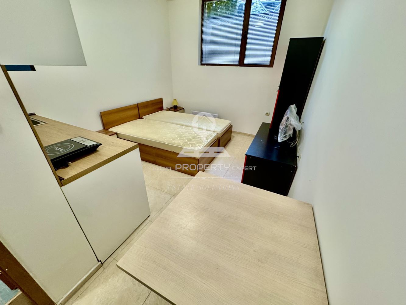 ОБЗАВЕДЕНО СТУДИО ПОД НАЕМ В ЗОНАТА НА КАБИНКОВ ЛИФТ БАНСКО. - 0