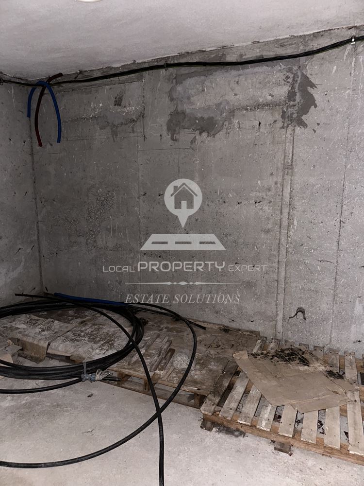 Склад - Благоевград, област, гр.Банско - 0