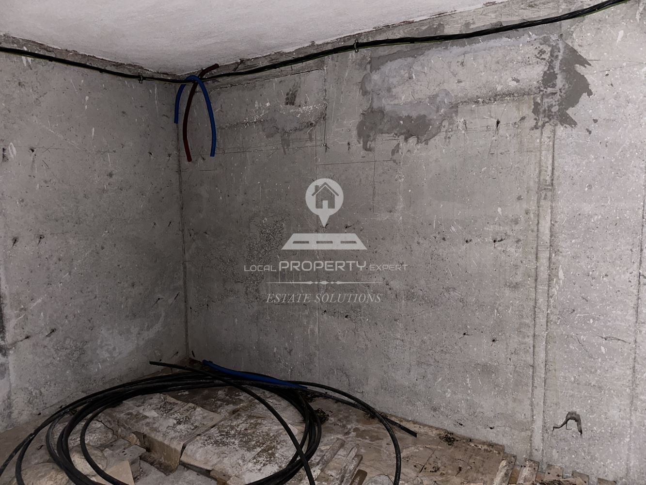 Склад - Благоевград, област, гр.Банско - 0