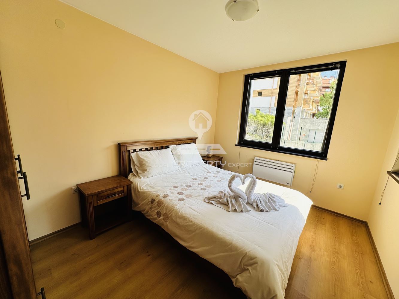 ОБЗАВЕДЕН ТРИСТАЕН АПАРТАМЕН В КОМПЛЕКС "Royal Park Hotel & Apartments", КВ. ''СВЕТИ ИВАН", УЛ. ЧЕТИРИ СЕЗОНА, ГР. БАНСКО. - 0