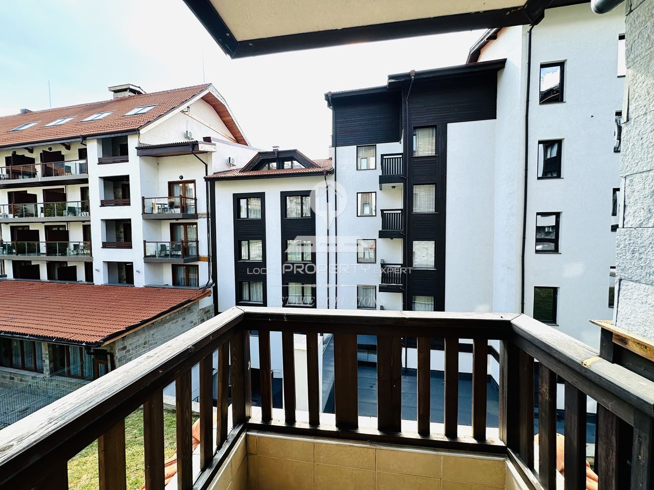 ОБЗАВЕДЕН ТРИСТАЕН АПАРТАМЕН В КОМПЛЕКС "Royal Park Hotel & Apartments", КВ. ''СВЕТИ ИВАН", УЛ. ЧЕТИРИ СЕЗОНА, ГР. БАНСКО. - 0