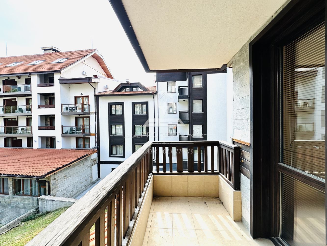 ОБЗАВЕДЕН ТРИСТАЕН АПАРТАМЕН В КОМПЛЕКС "Royal Park Hotel & Apartments", КВ. ''СВЕТИ ИВАН", УЛ. ЧЕТИРИ СЕЗОНА, ГР. БАНСКО. - 0