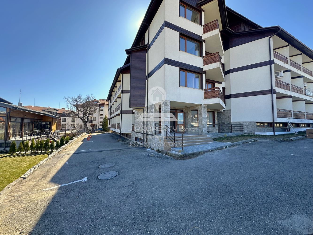 АТЕЛИЕ С МНОГОФУНКЦИОНАЛНО ПРЕДЗНАЧЕНИЕ В ЖИЛИЩНА СГРАДА "RIVER SIDE" ГР.БАНСКО. - 0