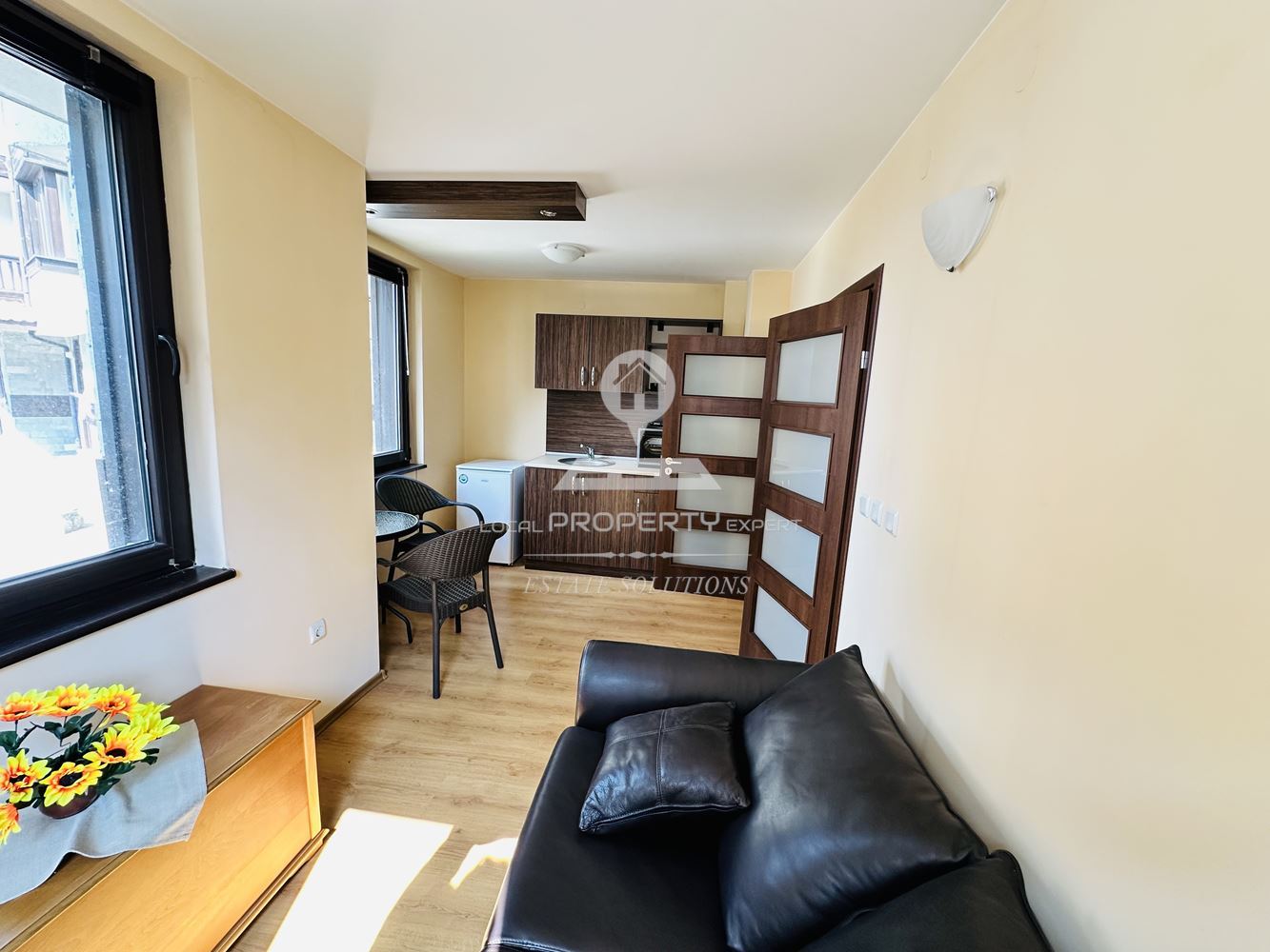 ОБЗАВЕДЕН ТРИСТАЕН АПАРТАМЕН В КОМПЛЕКС "Royal Park Hotel & Apartments", КВ. ''СВЕТИ ИВАН", УЛ. ЧЕТИРИ СЕЗОНА, ГР. БАНСКО. - 0