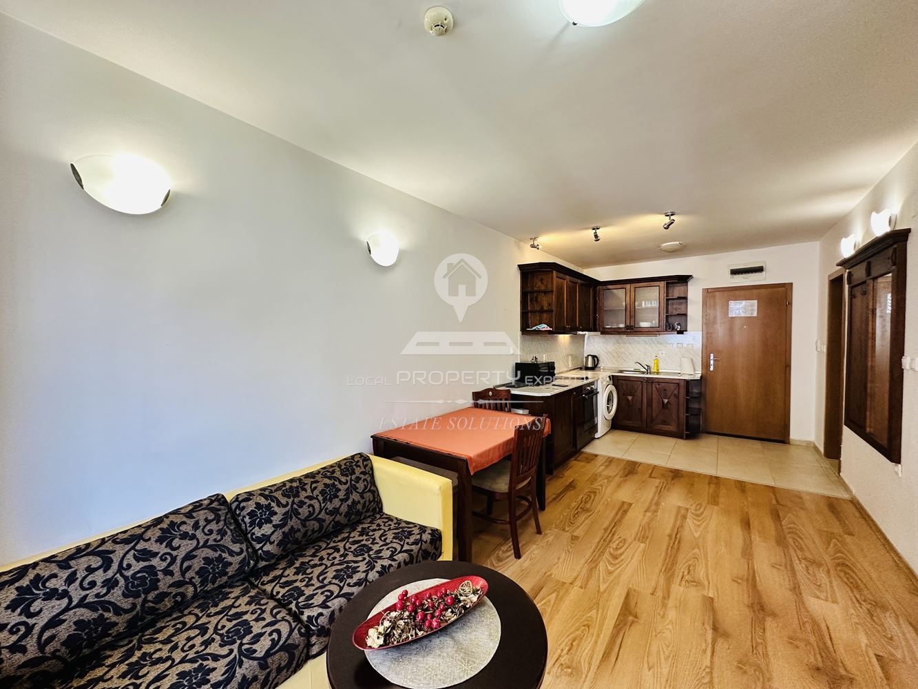 НАПЪЛНО ОБЗАВЕДЕН, ДВУСТАЕН АПАРТАМЕНТ ПОД НАЕМ В ЖИЛИЩНА СГРАДА "ЕЛЕГАНТ ЛОДЖ", КВ. ГРАМАДЕТО, ГР. БАНСКО. - 0