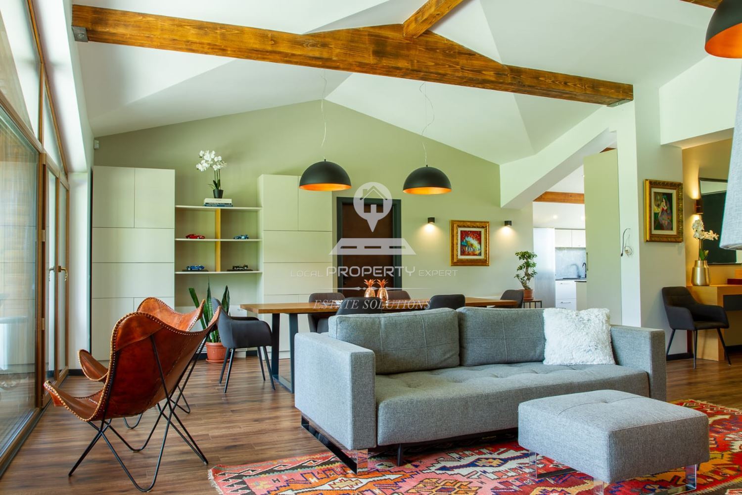 ЛУКСОЗНО И СТИЛНО ОБЗАВЕДЕНО ШАЛЕ В РАЙОНA НА "ПИРИН ГОЛФ & КЪНТРИ КЛУБ", М. КУКУРЕВО, ГР. РАЗЛОГ. - 0