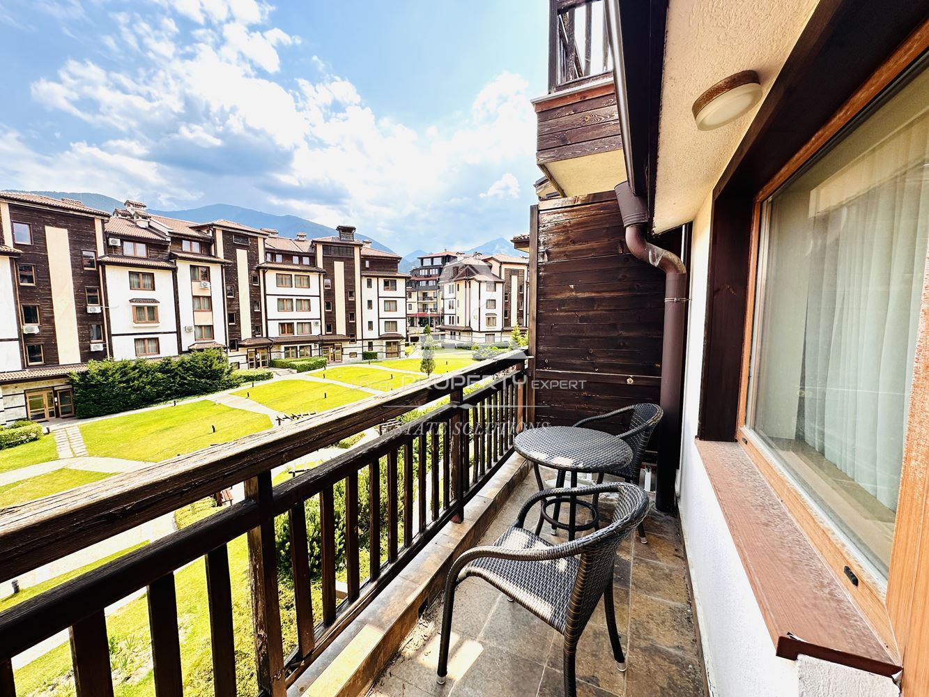 ЛУКСОЗНО ОБЗАВЕДЕН ДВУСТАЕН АПАРТАМЕНТ В КОМПЛЕКС "ДАУН ТАУН", УЛ. СТРАГИТЕ, КВ. ГЛАЗНЕ, ГР. БАНСКО. - 0