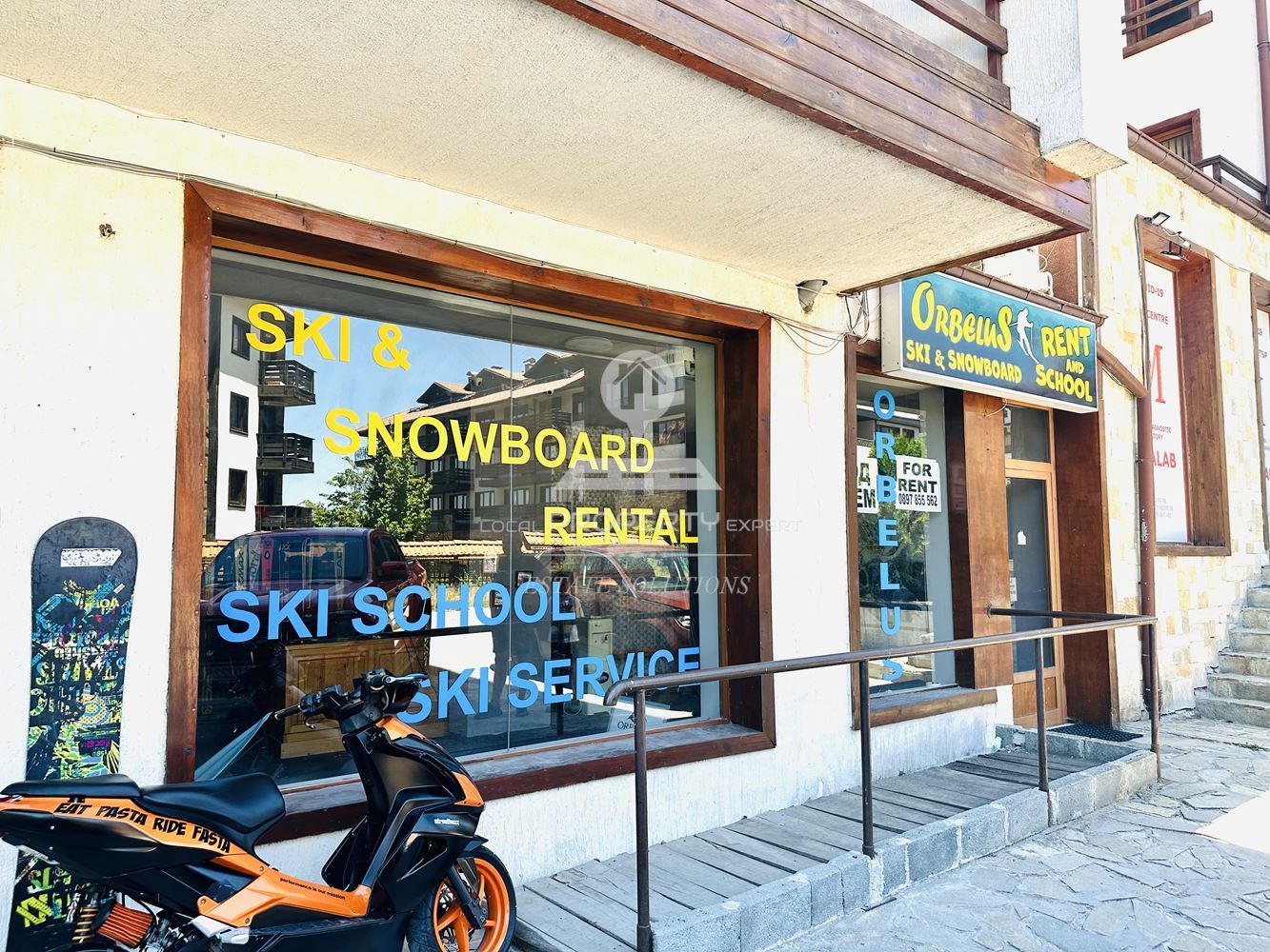 МАГАЗИН ПОД НАЕМ В КОМПЛЕКС "ПРЕДЕЛА", М. ГРАМАДЕТО, ГР. БАНСКО. - 0