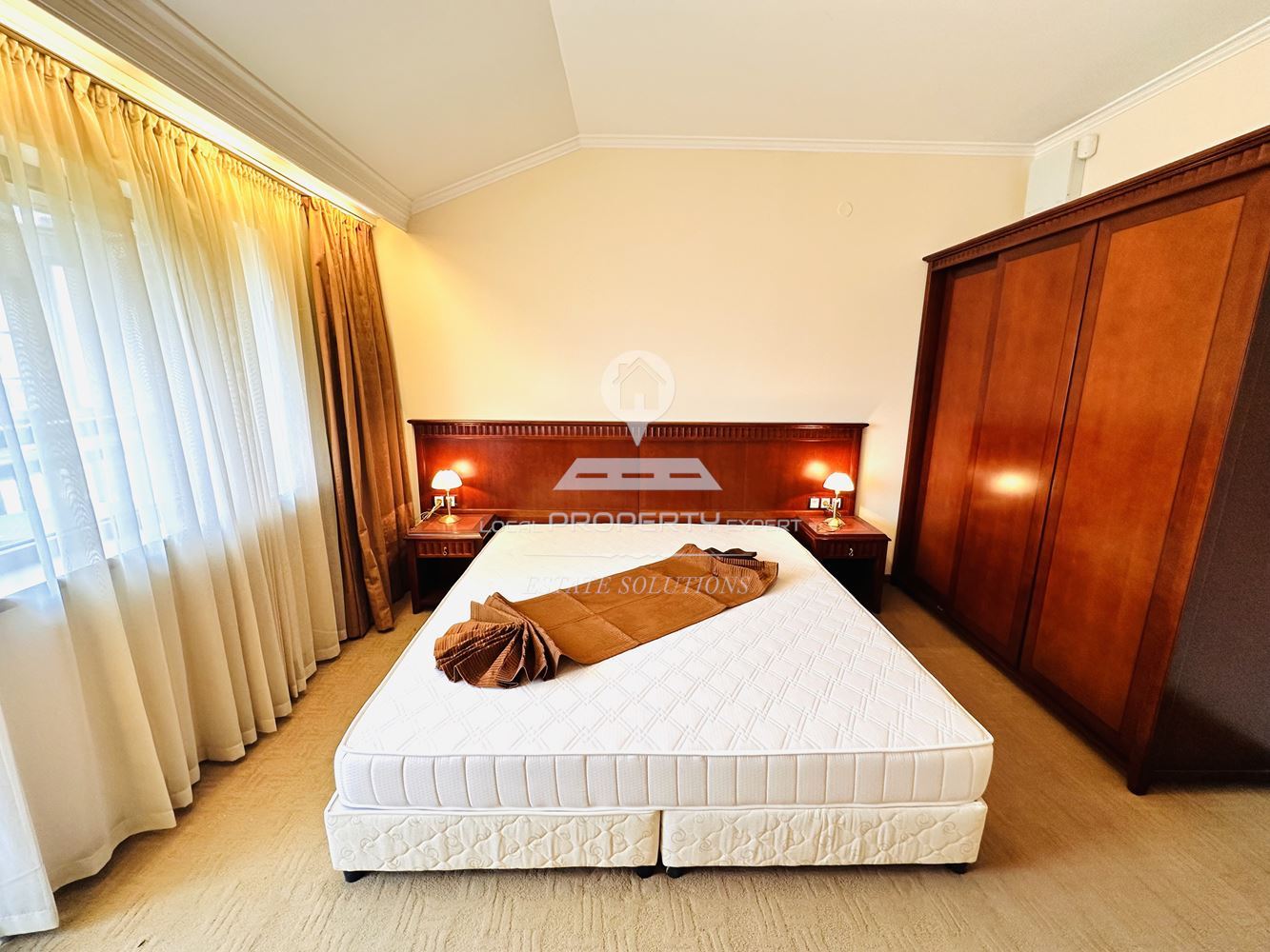 ЛУКСОЗНО ОБЗАВЕДЕН ДВУСТАЕН АПАРТАМЕНТ В КОМПЛЕКС "ДАУН ТАУН", УЛ. СТРАГИТЕ, КВ. ГЛАЗНЕ, ГР. БАНСКО. - 0