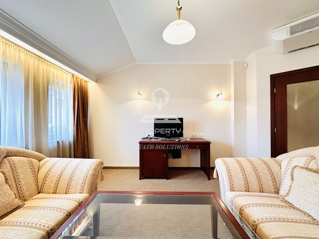 ЛУКСОЗНО ОБЗАВЕДЕН ДВУСТАЕН АПАРТАМЕНТ В КОМПЛЕКС "ДАУН ТАУН", УЛ. СТРАГИТЕ, КВ. ГЛАЗНЕ, ГР. БАНСКО. - 0