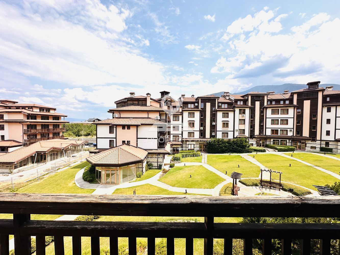 ЛУКСОЗНО ОБЗАВЕДЕН ДВУСТАЕН АПАРТАМЕНТ В КОМПЛЕКС "ДАУН ТАУН", УЛ. СТРАГИТЕ, КВ. ГЛАЗНЕ, ГР. БАНСКО. - 0