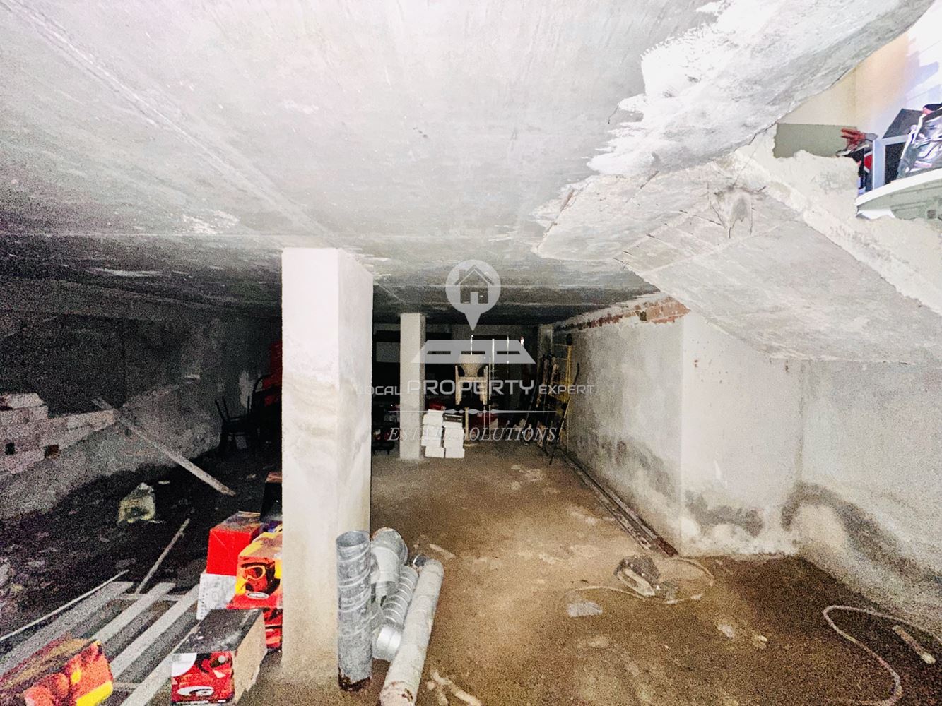 МАГАЗИН ПОД НАЕМ В КОМПЛЕКС "ПРЕДЕЛА", М. ГРАМАДЕТО, ГР. БАНСКО. - 0