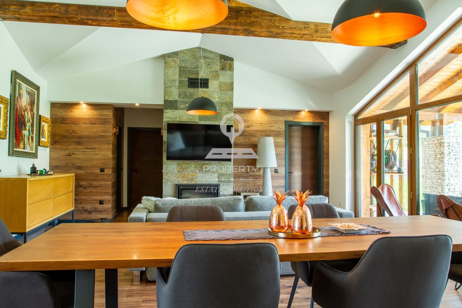 ЛУКСОЗНО И СТИЛНО ОБЗАВЕДЕНО ШАЛЕ В РАЙОНA НА "ПИРИН ГОЛФ & КЪНТРИ КЛУБ", М. КУКУРЕВО, ГР. РАЗЛОГ. - 0