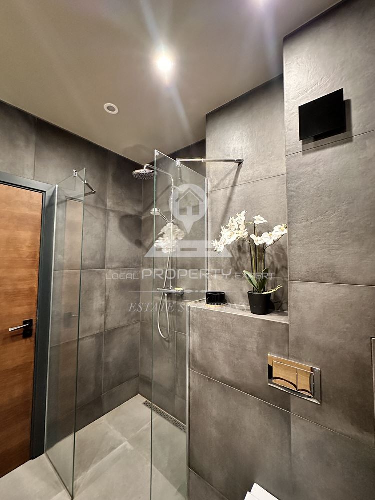 ЛУКСОЗНО И СТИЛНО ОБЗАВЕДЕНО ШАЛЕ В РАЙОНA НА "ПИРИН ГОЛФ & КЪНТРИ КЛУБ", М. КУКУРЕВО, ГР. РАЗЛОГ. - 0