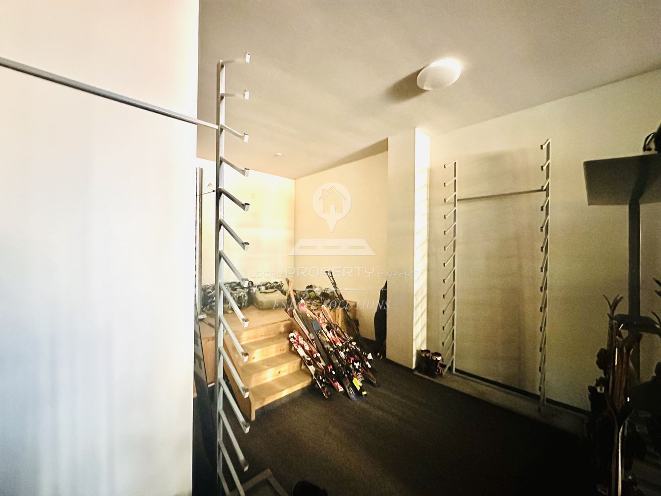 МАГАЗИН ПОД НАЕМ В КОМПЛЕКС "ПРЕДЕЛА", М. ГРАМАДЕТО, ГР. БАНСКО. - 0