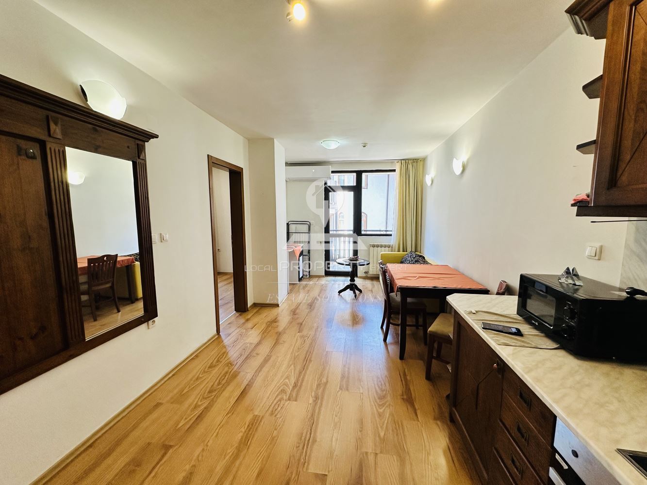 НАПЪЛНО ОБЗАВЕДЕН, ДВУСТАЕН АПАРТАМЕНТ ПОД НАЕМ В ЖИЛИЩНА СГРАДА "ЕЛЕГАНТ ЛОДЖ", КВ. ГРАМАДЕТО, ГР. БАНСКО. - 0