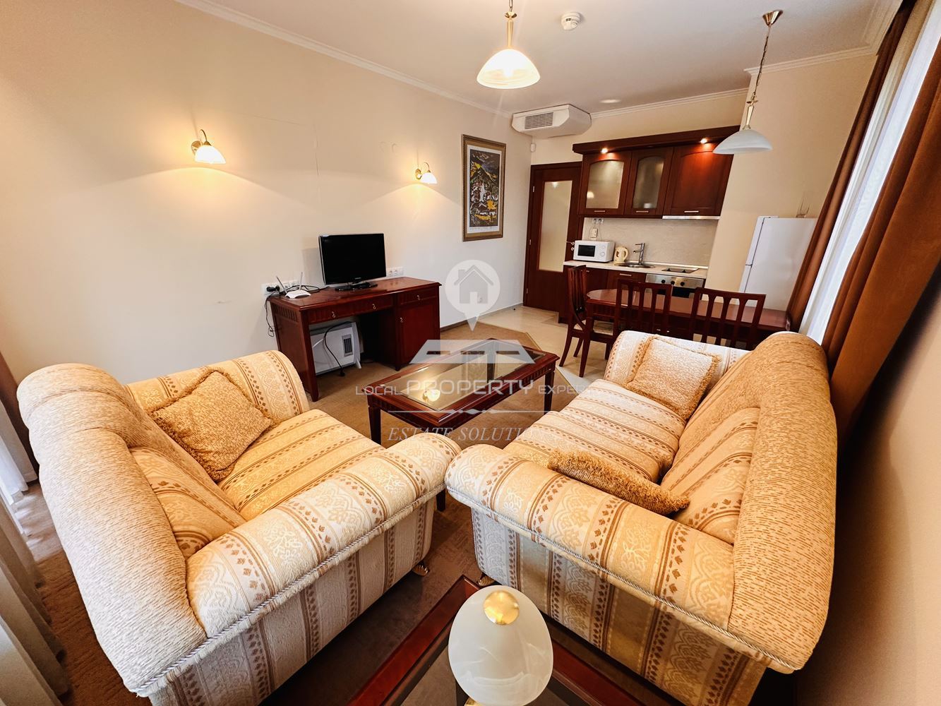 ЛУКСОЗНО ОБЗАВЕДЕН ДВУСТАЕН АПАРТАМЕНТ В КОМПЛЕКС "ДАУН ТАУН", УЛ. СТРАГИТЕ, КВ. ГЛАЗНЕ, ГР. БАНСКО. - 0