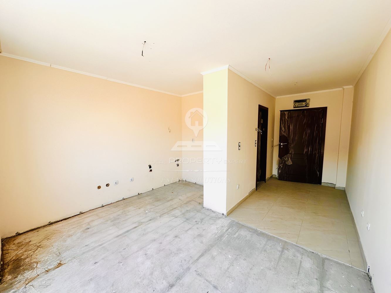 СТУДИО С ПАНОРАМНА ГЛЕДКА В ЖИЛИЩНА СГРАДА "ОРЧЪРД", КВ. ГЛАЗНЕ, ГР. БАНСКО. - 0