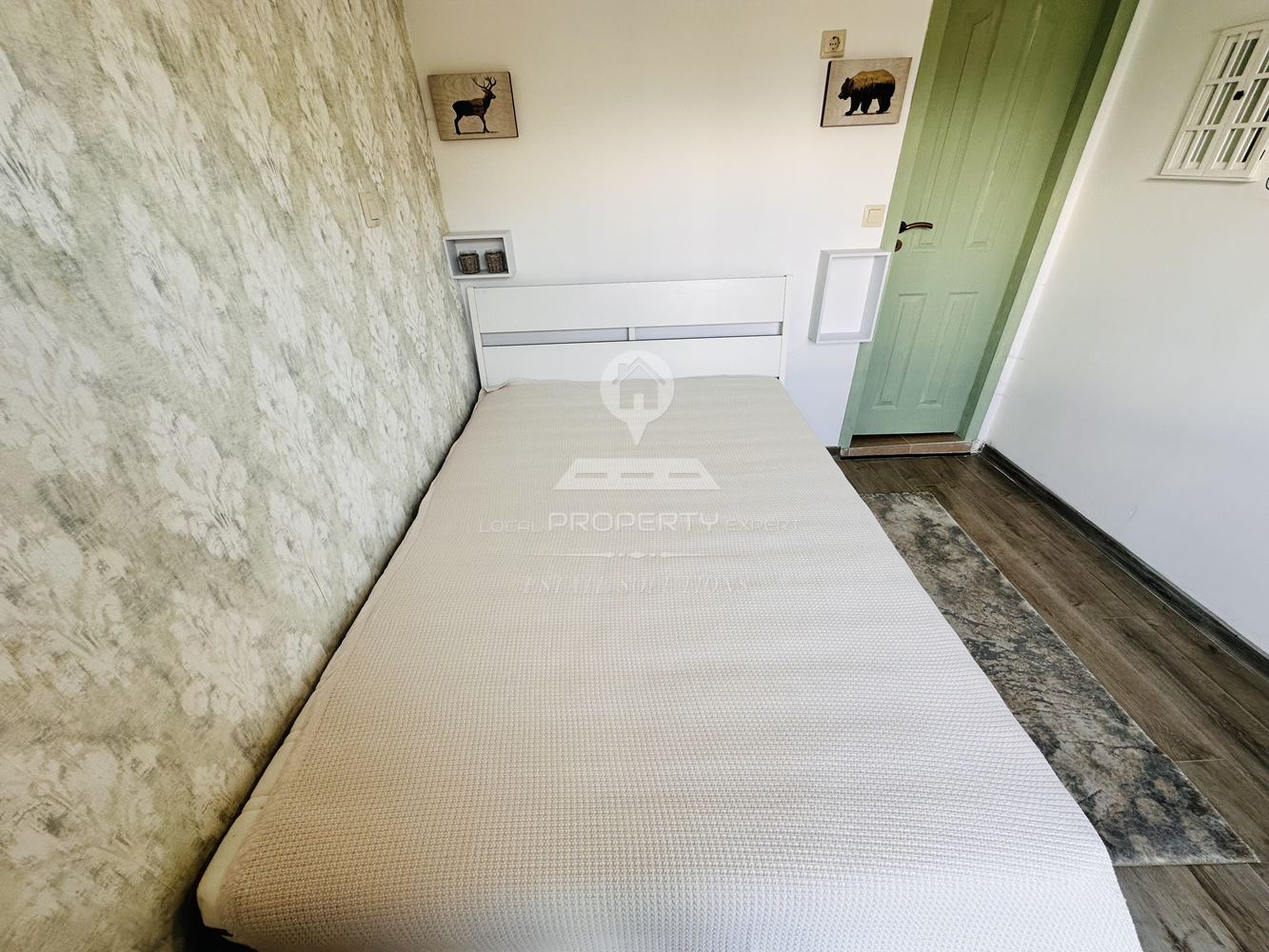 НАПЪЛНО ОБЗАВЕДЕН, ДВУСТАЕН АПАРТАМЕНТ В ЖИЛИЩНА СГРАДА "CROWN BANSKO", ГР. БАНСКО. - 0