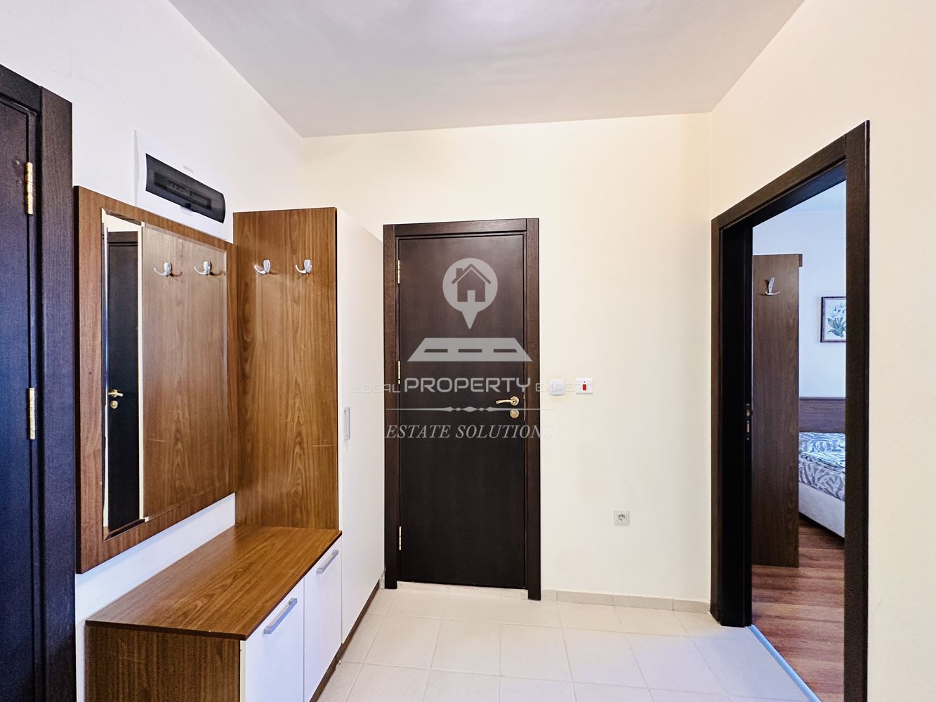 НАПЪЛНО ОБЗАВЕДЕН, ДВУСТАЕН АПАРТАМЕНТ В ЖИЛЩНА СГРАДА С ТОП ЛОКАЦИЯ В , КВ. ГРАМАДЕТО, ГР. БАНСКО. - 0