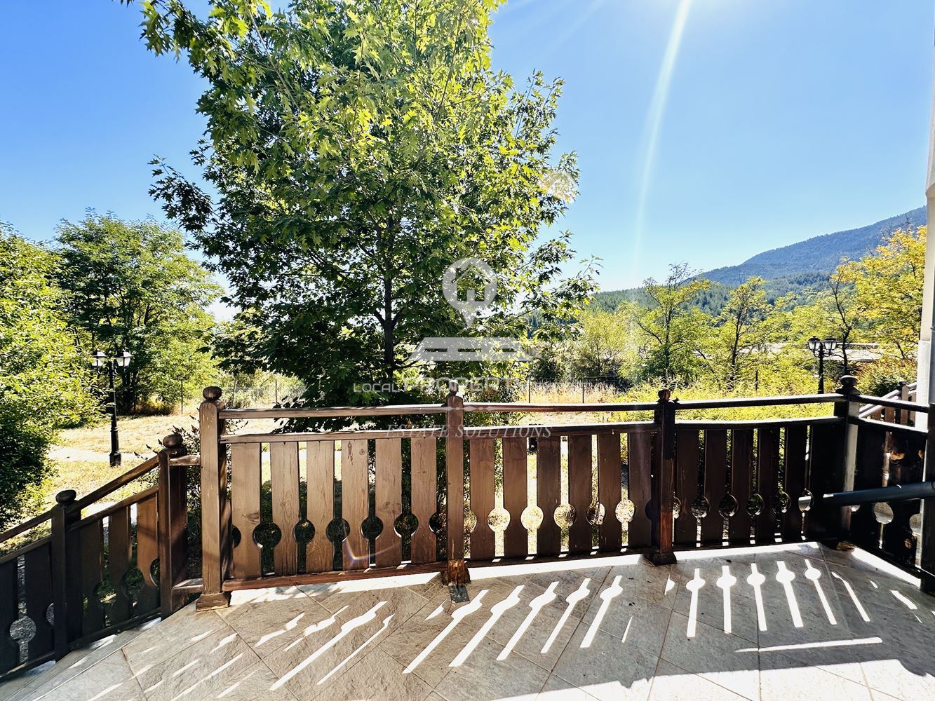 НАПЪЛНО ОБЗАВЕДЕНА ЕДНОФАМИЛНА КЪЩА НА ДВА ЕТАЖА, ПОД НАЕМ В КОМЛЕКС "PINE ROSE", МЕСТНОСТА "СВЕТИ ИВАН", ГР. БАНСКО. - 0