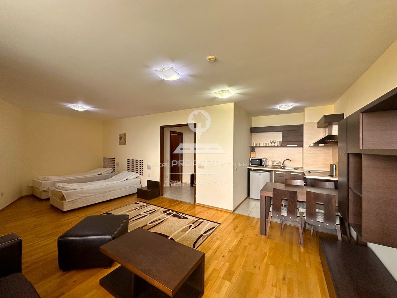 ПРОСТОРНО СТУДИО В ЖИЛИЩНА СГРАДА "ALL SEASON CLUB", ГР. БАНСКО - 0