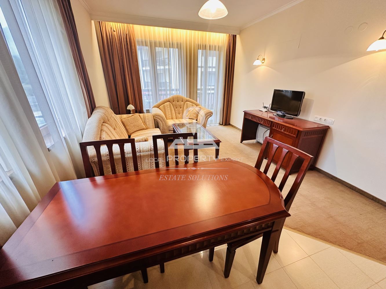 ЛУКСОЗНО ОБЗАВЕДЕН ДВУСТАЕН АПАРТАМЕНТ В КОМПЛЕКС "ДАУН ТАУН", УЛ. СТРАГИТЕ, КВ. ГЛАЗНЕ, ГР. БАНСКО. - 0