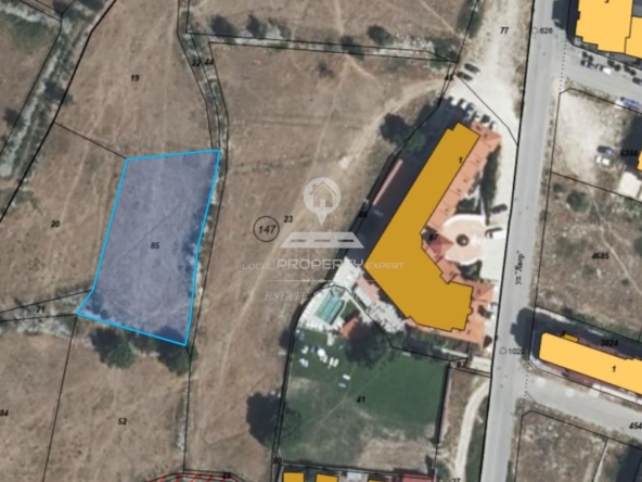 ЗЕМЯ С ВЪЗМОЖНОСТ ЗА РЕГУЛАЦИЯ В ЖИЛИЩНАТА ЧАСТ НА БАНСКО, МЕСТНОСТ ГИРАЧНИ УЛИЦИ. - 0