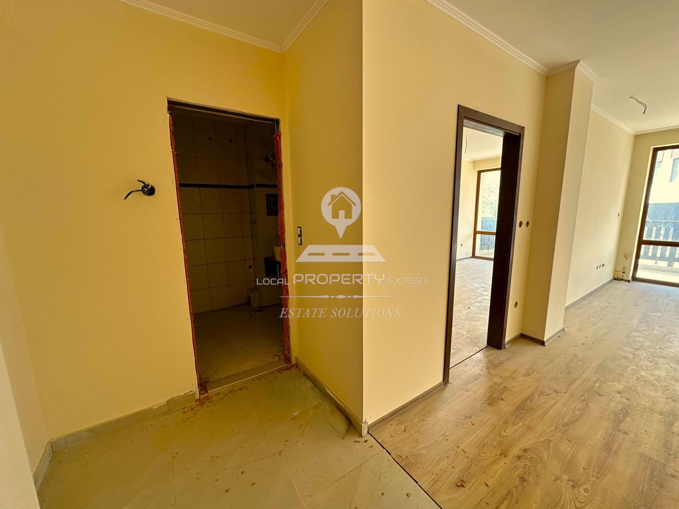 ЮЖЕН ДВУСТАЕН АПАРТАМЕНТ В ЖИЛИЩНА СГРАДА "ORCHARD", ГР. БАНСКО - 0