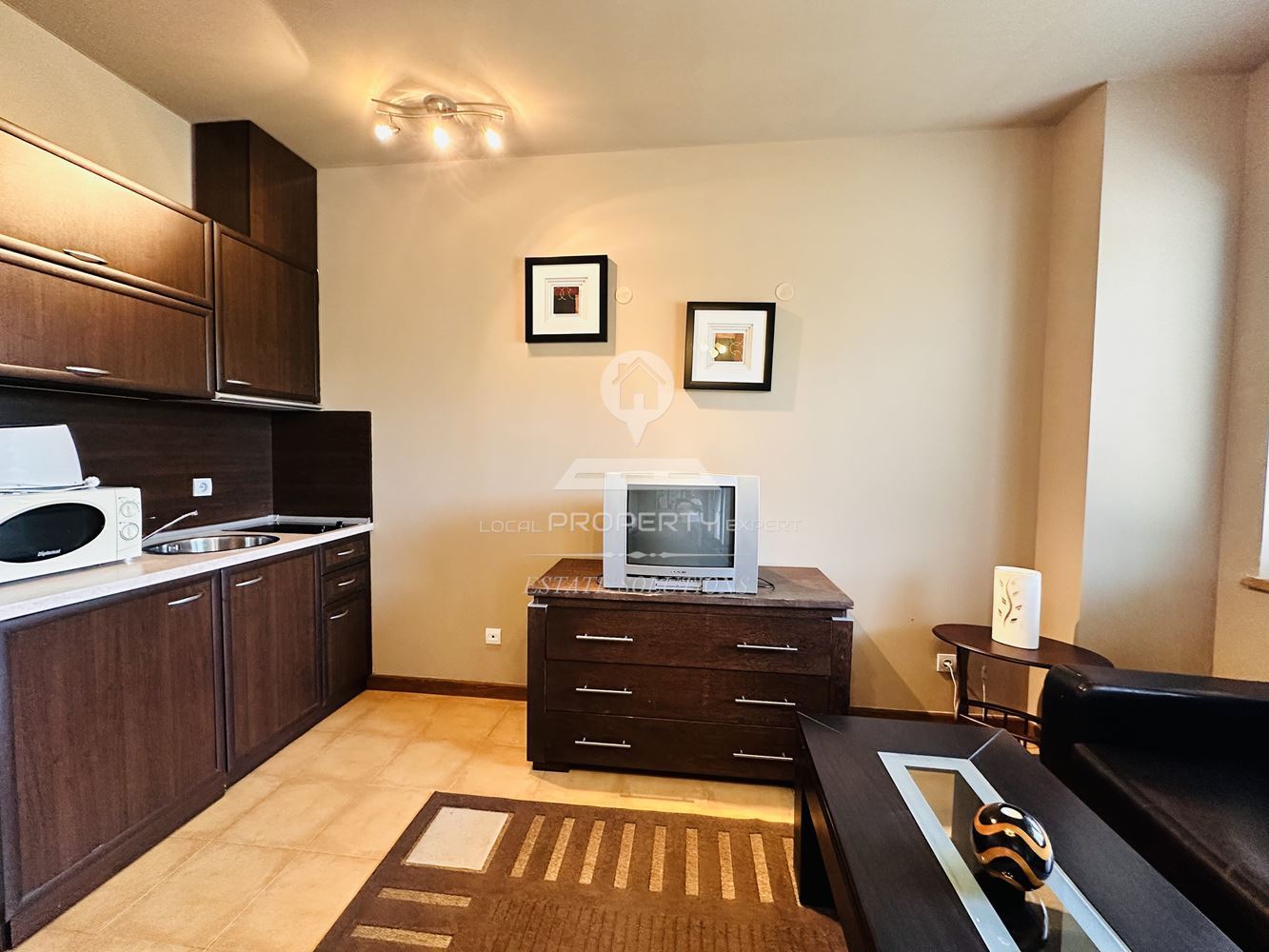 НАПЪЛНО ОБЗАВЕДЕНО СТУДИО В КОМПЛЕКС "ИГЪЛ ЛОДЖ'', УЛ. НАЙДЕН ГЕРОВ 42, ГР. БАНСКО. - 0