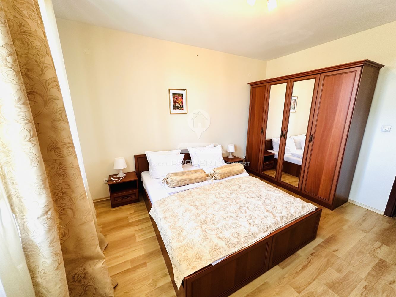 НАПЪЛНО ОБЗАВЕДЕНА ЕДНОФАМИЛНА КЪЩА НА ДВА ЕТАЖА, ПОД НАЕМ В КОМЛЕКС "PINE ROSE", МЕСТНОСТА "СВЕТИ ИВАН", ГР. БАНСКО. - 0