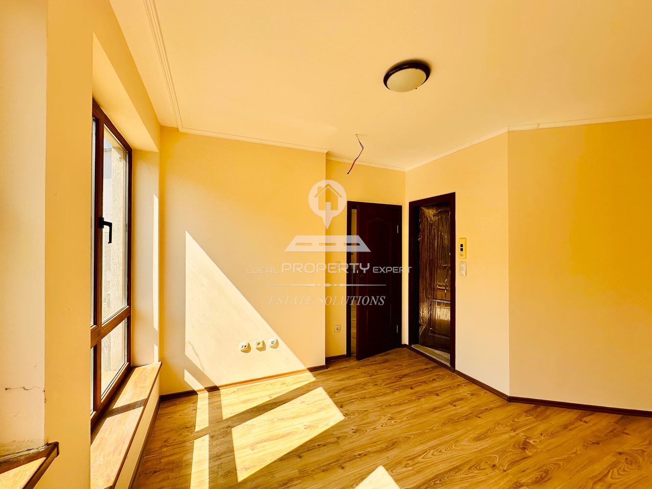 ТРИСТАЕН АПАРТАМЕНТ С ЮГОИЗТОЧНО ИЗЛОЖЕНИЕ В ЖИЛИЩНА СГРАДА "ORCHARD" , ГР.БАНСКО - 0