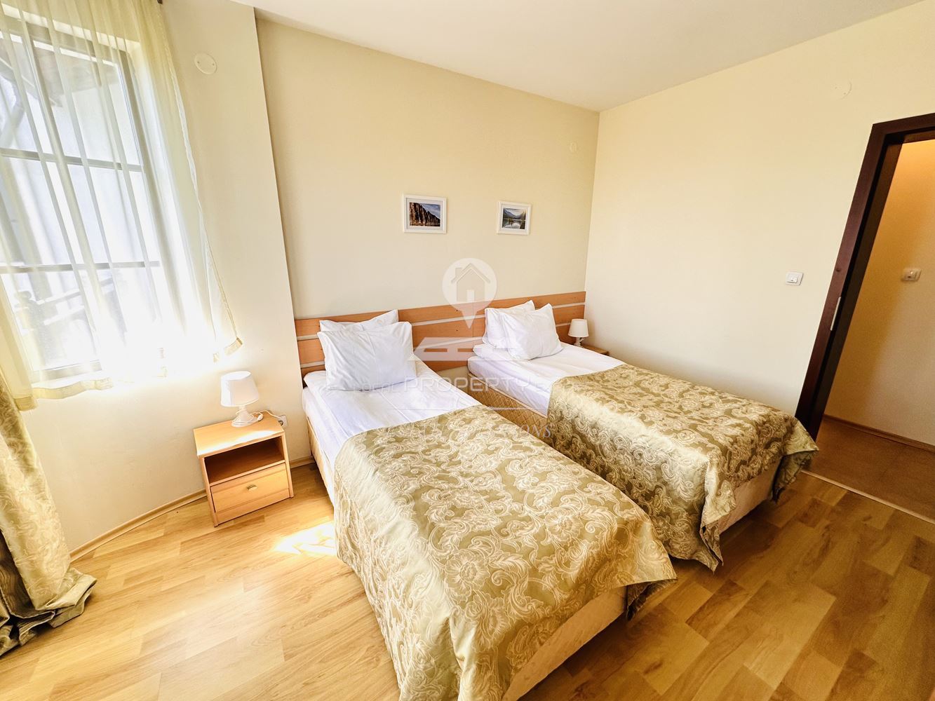 НАПЪЛНО ОБЗАВЕДЕНА ЕДНОФАМИЛНА КЪЩА НА ДВА ЕТАЖА, ПОД НАЕМ В КОМЛЕКС "PINE ROSE", МЕСТНОСТА "СВЕТИ ИВАН", ГР. БАНСКО. - 0