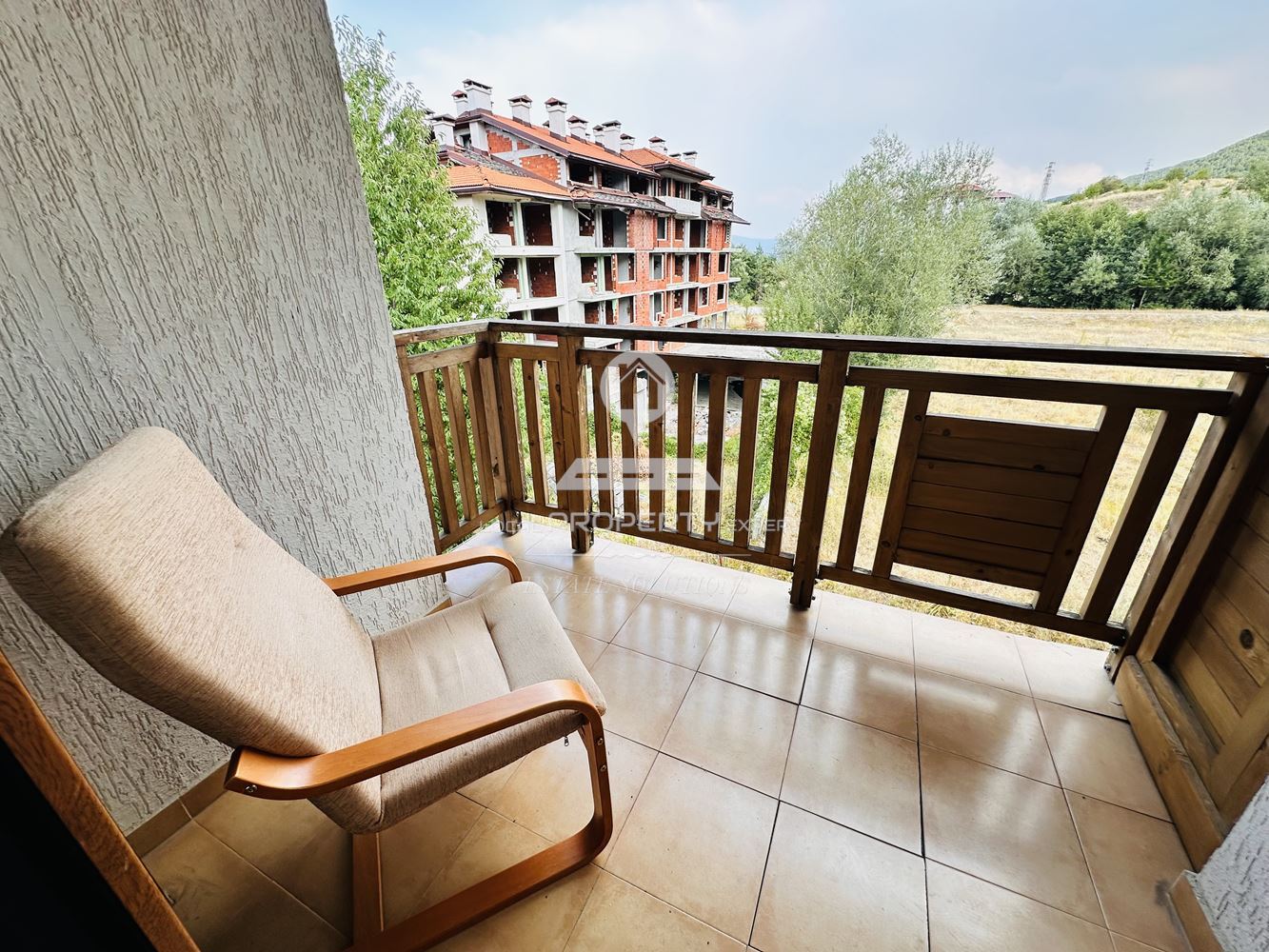 НАПЪЛНО ОБЗАВЕДЕНО СТУДИО В КОМПЛЕКС "ИГЪЛ ЛОДЖ'', УЛ. НАЙДЕН ГЕРОВ 42, ГР. БАНСКО. - 0