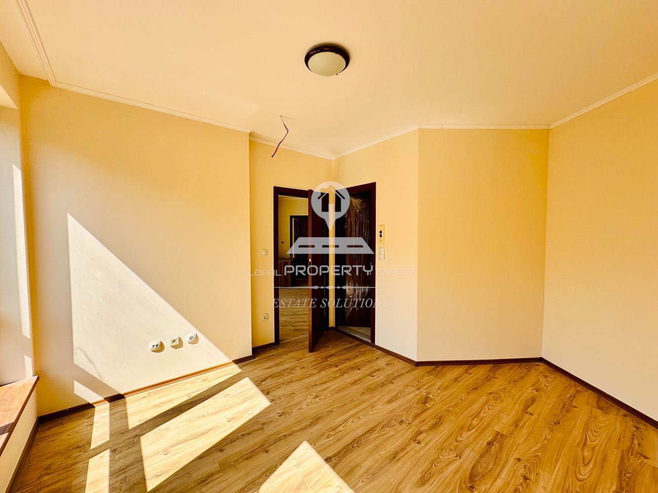 ТРИСТАЕН АПАРТАМЕНТ С ЮГОИЗТОЧНО ИЗЛОЖЕНИЕ В ЖИЛИЩНА СГРАДА "ORCHARD" , ГР.БАНСКО - 0