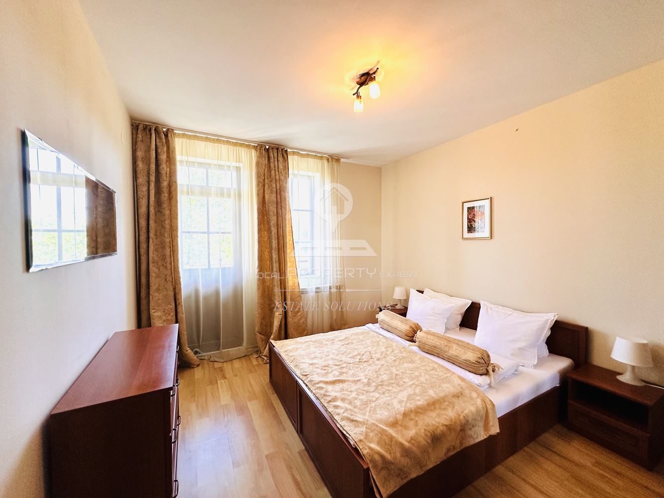 НАПЪЛНО ОБЗАВЕДЕНА ЕДНОФАМИЛНА КЪЩА НА ДВА ЕТАЖА, ПОД НАЕМ В КОМЛЕКС "PINE ROSE", МЕСТНОСТА "СВЕТИ ИВАН", ГР. БАНСКО. - 0