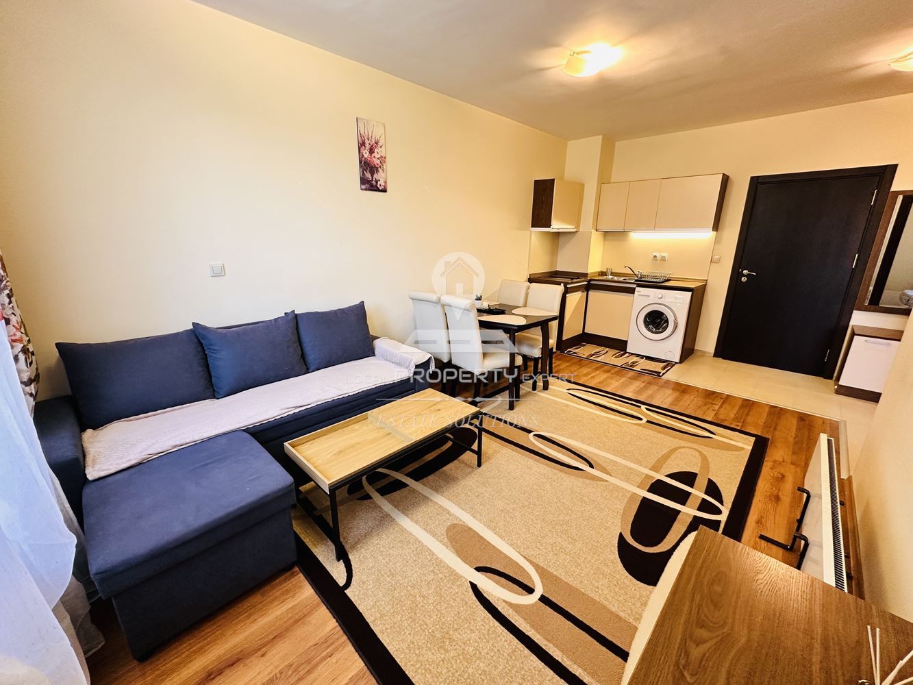 НАПЪЛНО ОБЗАВЕДЕН, ДВУСТАЕН АПАРТАМЕНТ В ЖИЛЩНА СГРАДА С ТОП ЛОКАЦИЯ В , КВ. ГРАМАДЕТО, ГР. БАНСКО. - 0