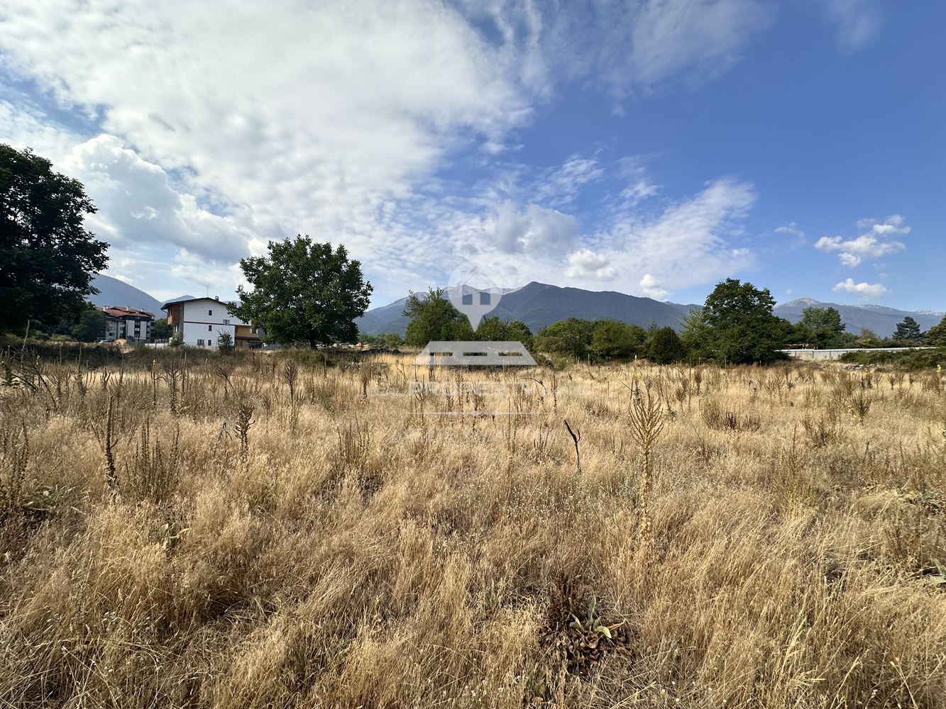 ЗЕМЯ С ВЪЗМОЖНОСТ ЗА РЕГУЛАЦИЯ В ЖИЛИЩНАТА ЧАСТ НА БАНСКО, МЕСТНОСТ ГИРАЧНИ УЛИЦИ. - 0