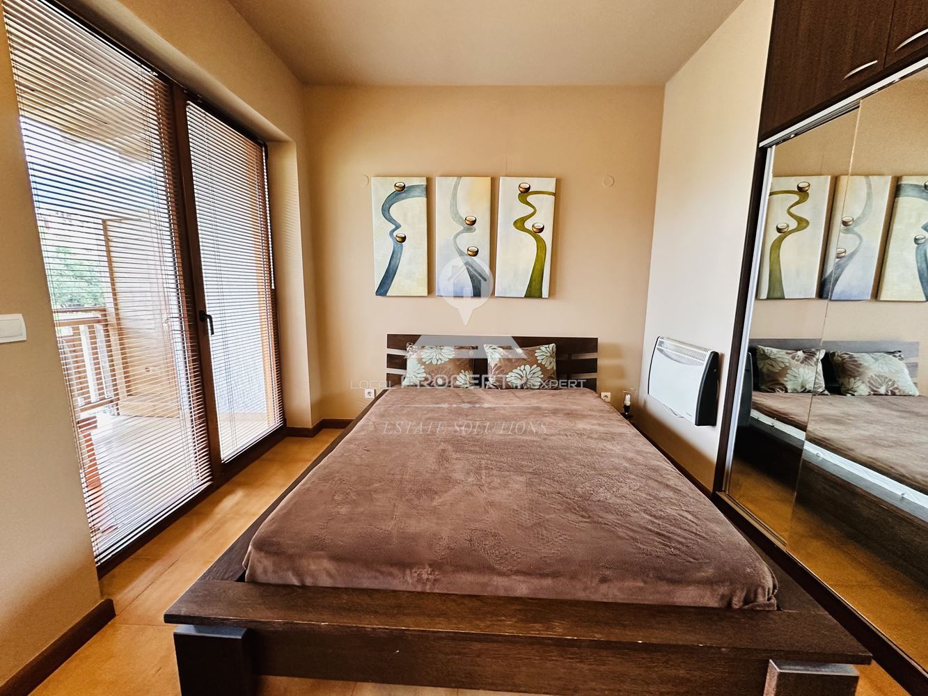 НАПЪЛНО ОБЗАВЕДЕНО СТУДИО В КОМПЛЕКС "ИГЪЛ ЛОДЖ'', УЛ. НАЙДЕН ГЕРОВ 42, ГР. БАНСКО. - 0