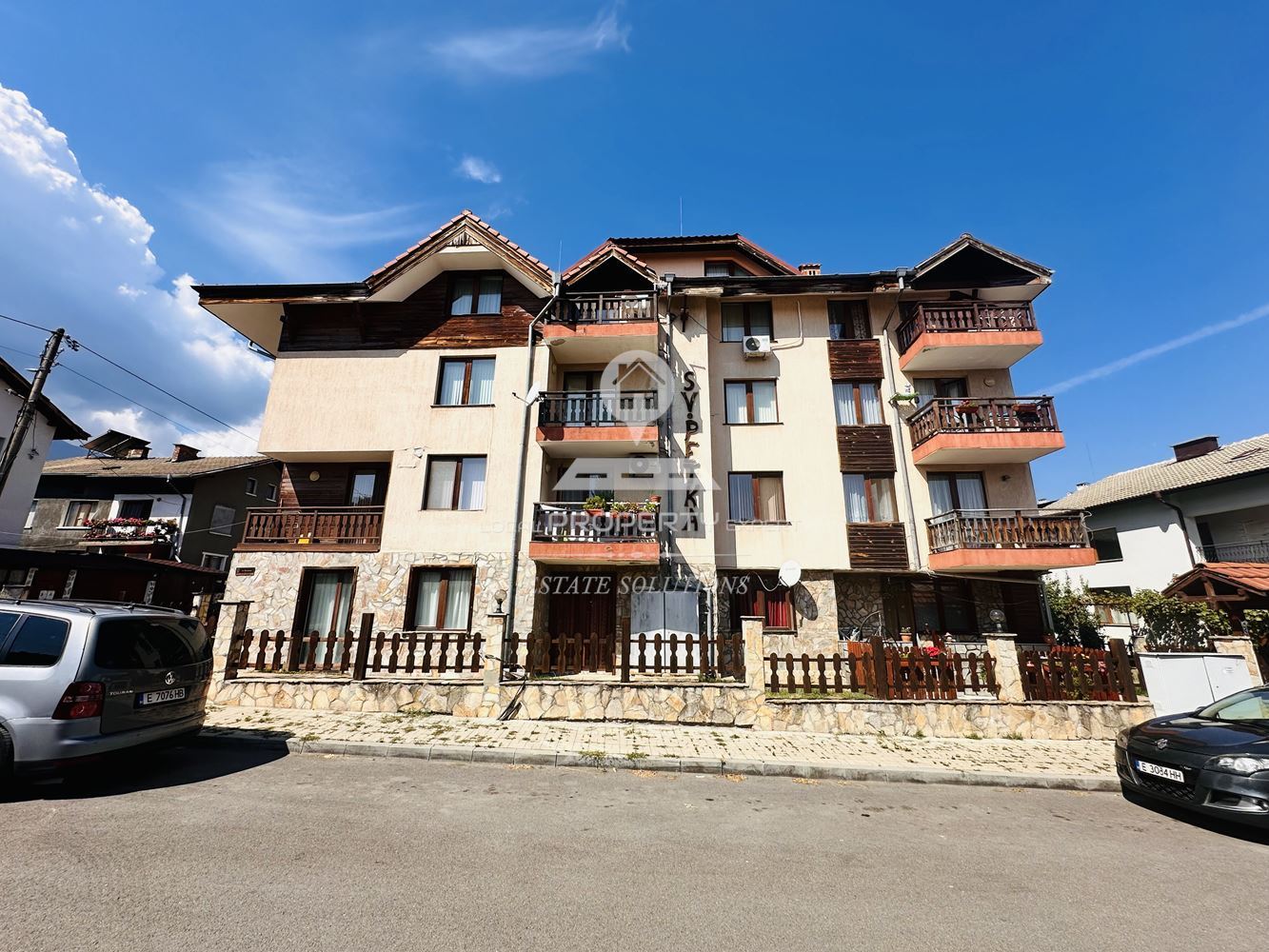 ОБЗАВЕДЕН, ДВУСТАЕН АПАРТАМЕНТ В ЖИЛИЩНА СГРАДА "СВЕТА ПЕТКА'', КВ. ГЛАЗНЕ, ГР. БАНСКО. - 0