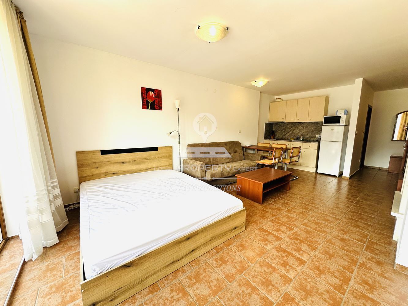 ОБЗАВЕДЕНО, ЮЖНО СТУДИО В ЖИЛИЩНА СГРАДА "ПРЕСПА", КВ. ГРАМАДЕТО, ГР. БАНСКО - 0