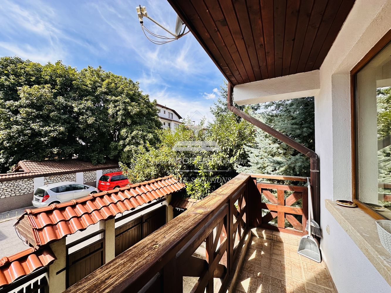 ЛУКСОЗНО ОБЗАВЕДЕН ДВУСТАЕН АПАРТАМЕНТ В ЖЛИЛИЩНА СГРАДА С ТОП ЛОКАЦИЯ НА УЛ. "ХАН АСПАРУХ", КВ.ГЛАЗНЕ, ГР. БАНСКО. - 0