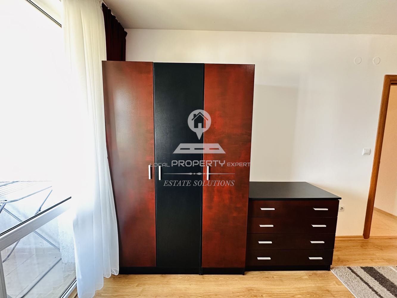 НАПЪЛНО ОБЗАВЕДЕН, ТРИСТАЕН АПАРТАМЕНТ ПОД НАЕМ С ТОП ЛОКАЦИЯ В "WHITEWOOD LODGE", КВ. СТРАГИТЕ, ГР. БАНСКО. - 0