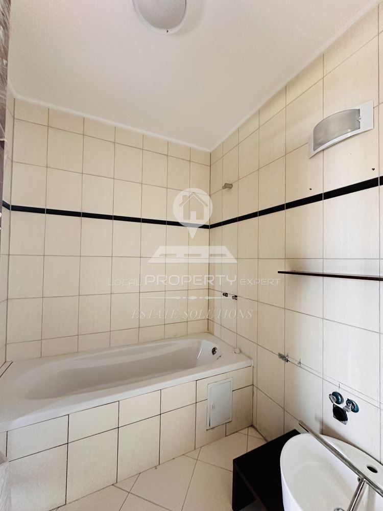 ПРОСТОРЕН ТРИСТАЕН АПАРТАМЕНТ В ЖИЛИЩНА СГРАДА С ПЕРФЕКТНА ЛОКАЦИЯ В КВ. СТРАГИТЕ, ГР. БАНСКО. - 0