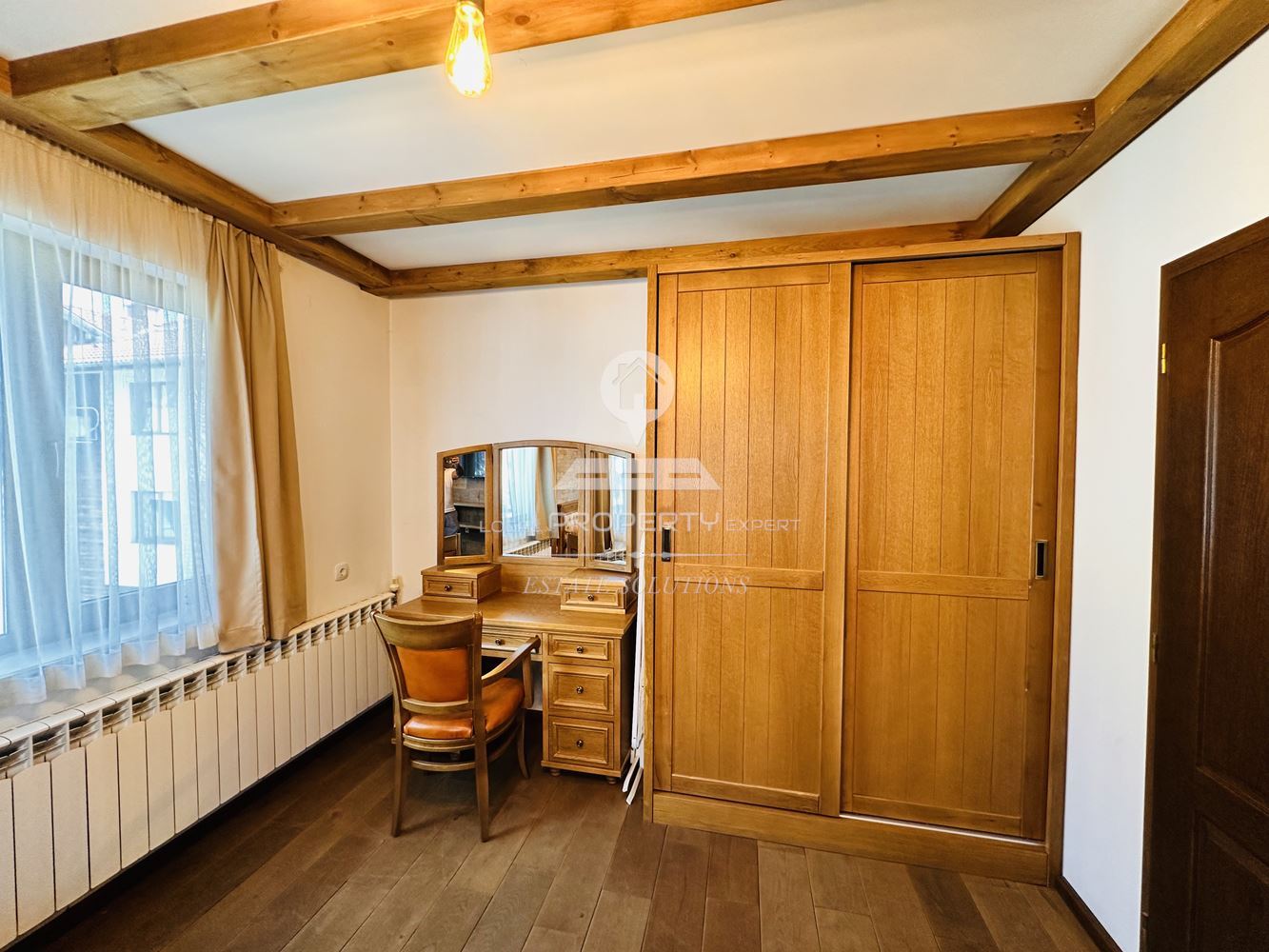 ЛУКСОЗНО ОБЗАВЕДЕН ДВУСТАЕН АПАРТАМЕНТ В ЖЛИЛИЩНА СГРАДА С ТОП ЛОКАЦИЯ НА УЛ. "ХАН АСПАРУХ", КВ.ГЛАЗНЕ, ГР. БАНСКО. - 0