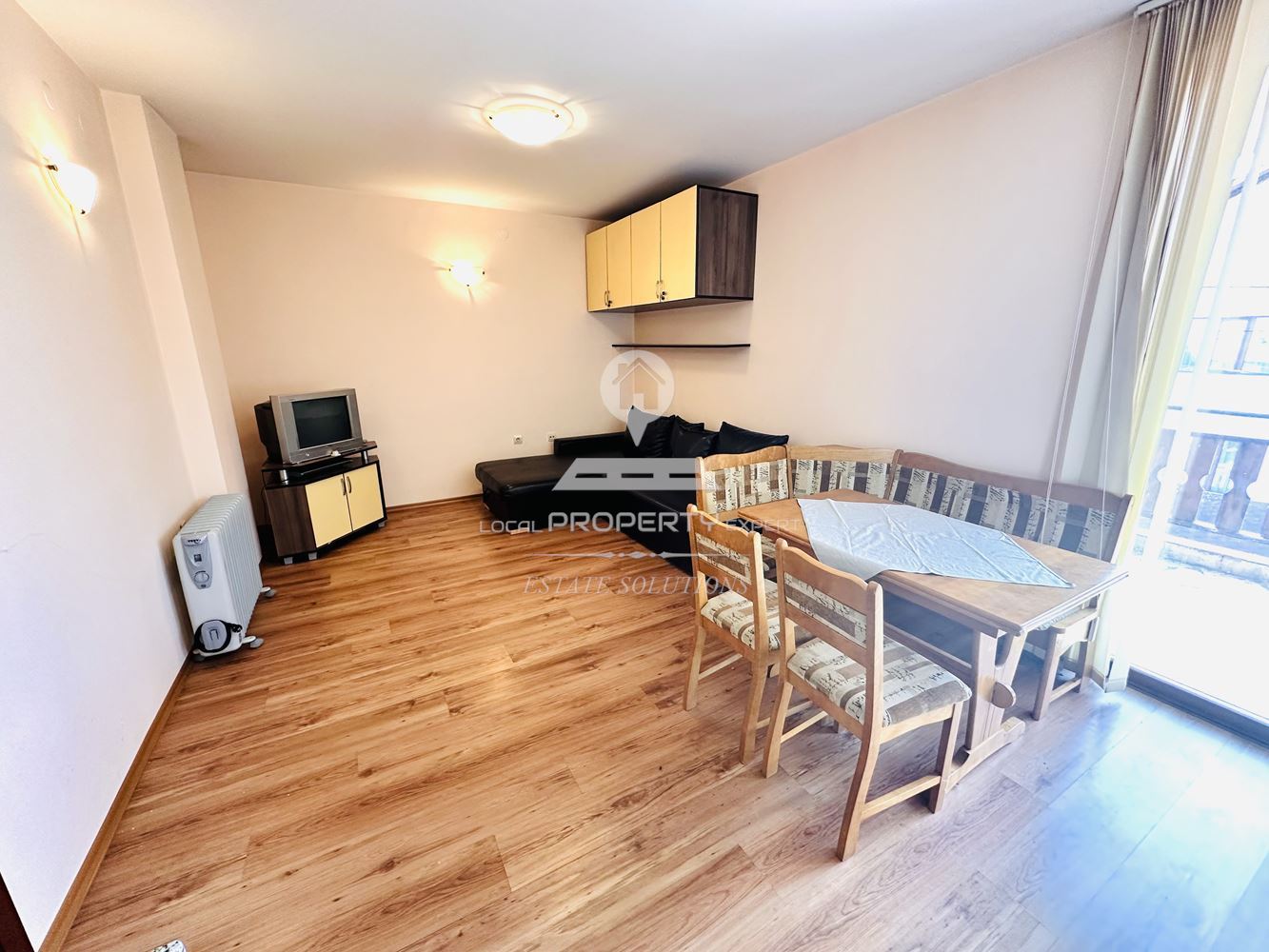 ОБЗАВЕДЕН, ДВУСТАЕН АПАРТАМЕНТ В ЖИЛИЩНА СГРАДА "СВЕТА ПЕТКА'', КВ. ГЛАЗНЕ, ГР. БАНСКО. - 0